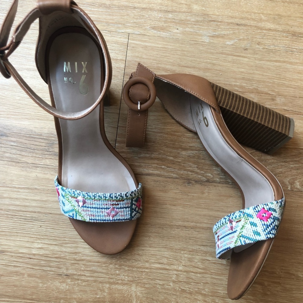 No. 6 Native Woven Heels/ sandals, sz8. Like new.